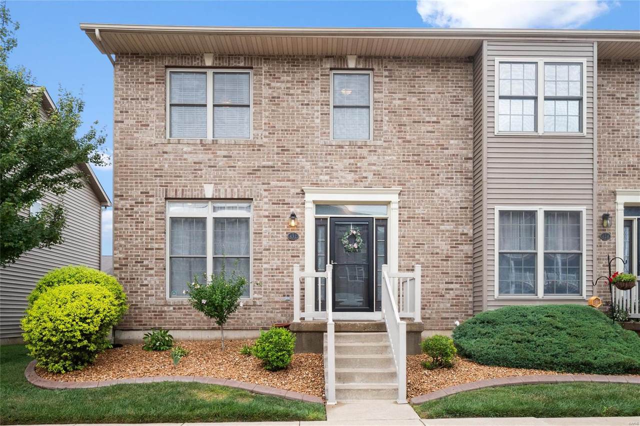 432 Saint James Court - Photo 1