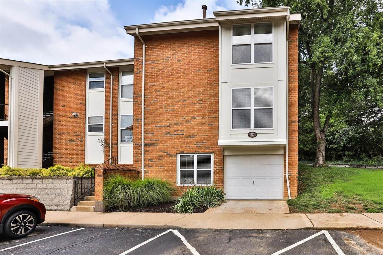 1923 Greenglen Drive - Photo 1