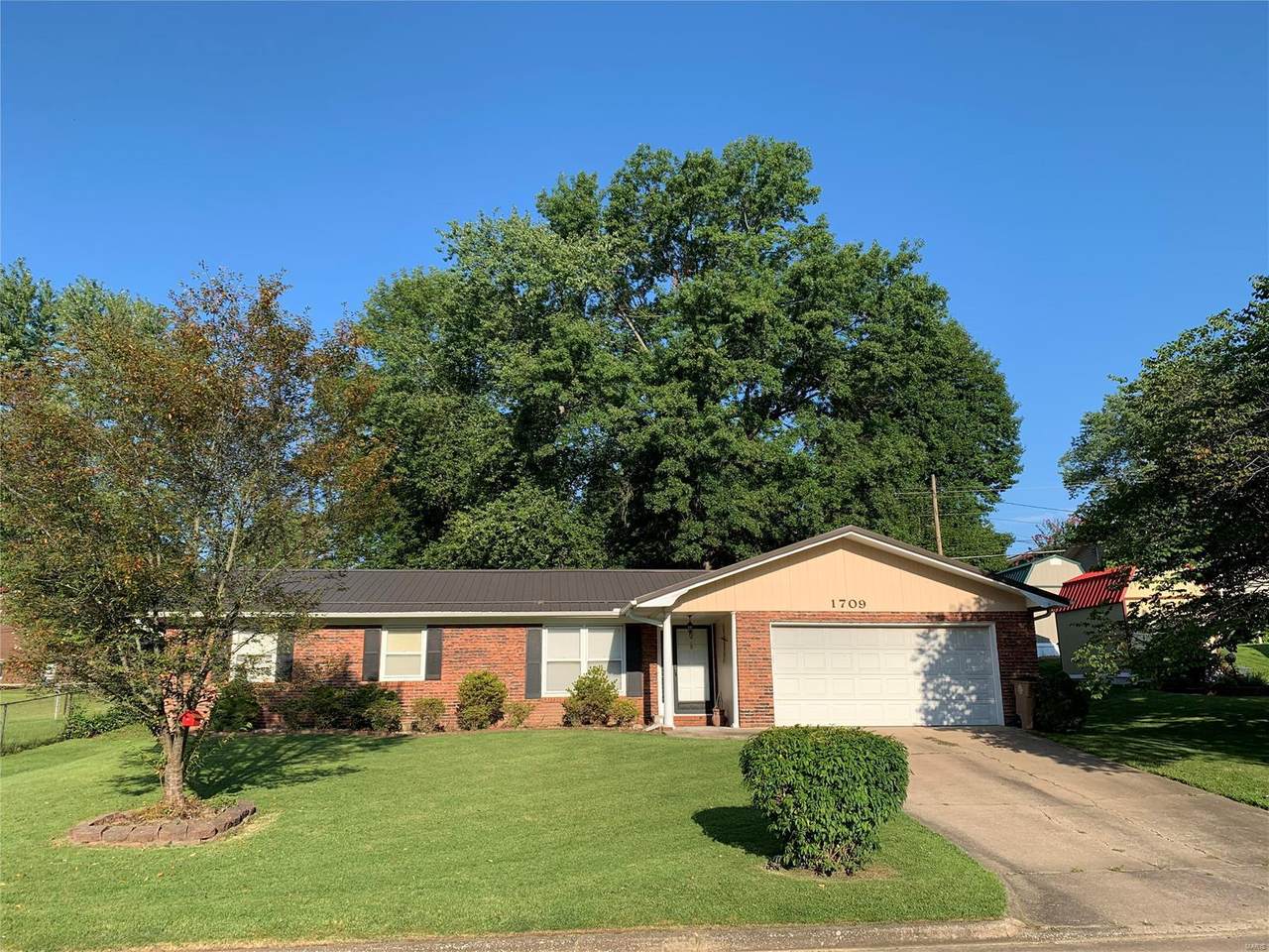 1709 Westwood Drive - Photo 1