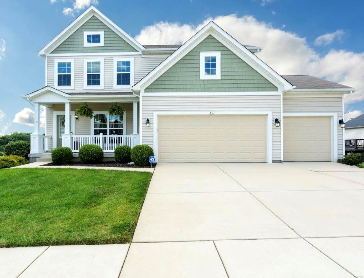 321 Bramtonn Pl - Photo 1