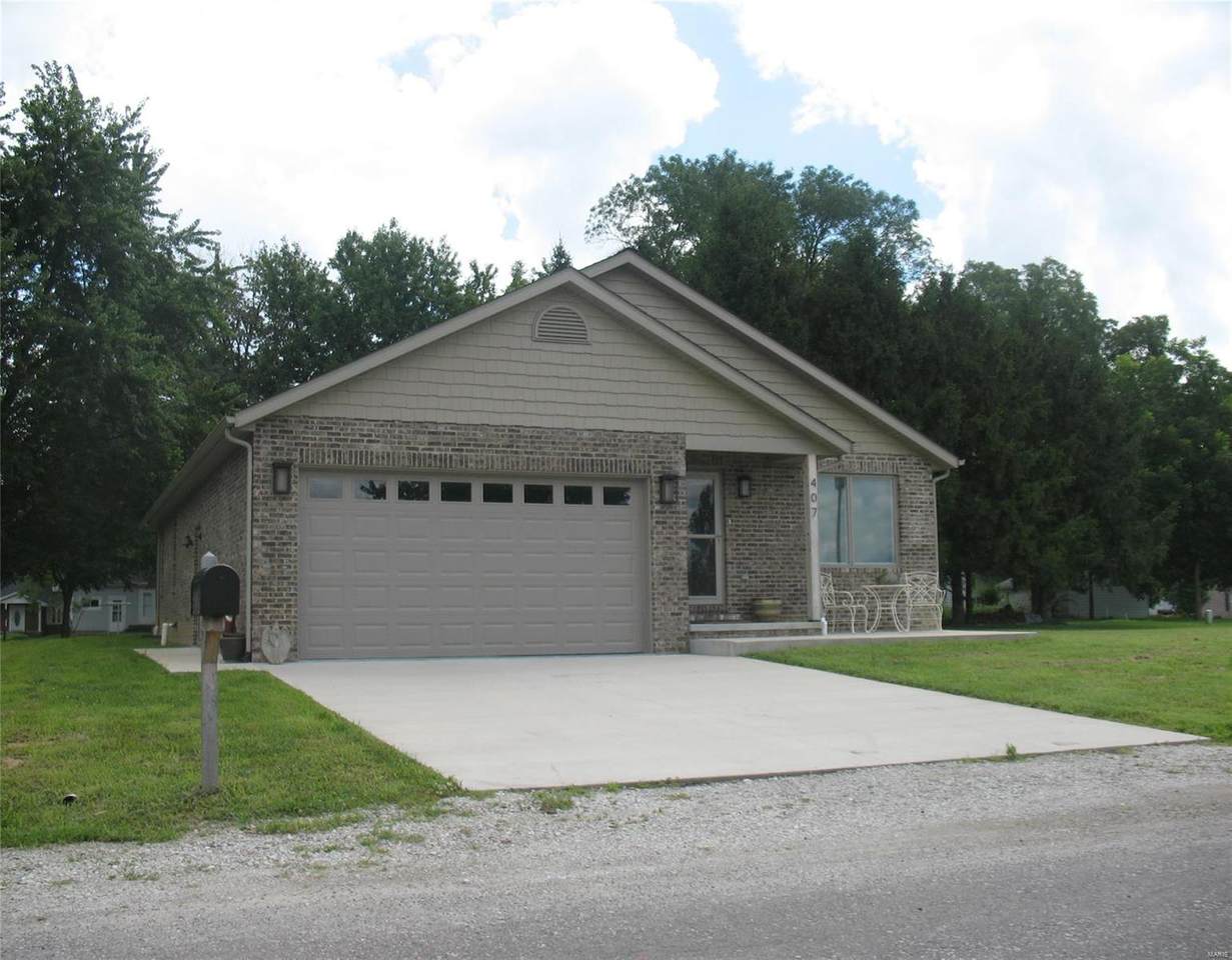 407 Easy Street - Photo 1