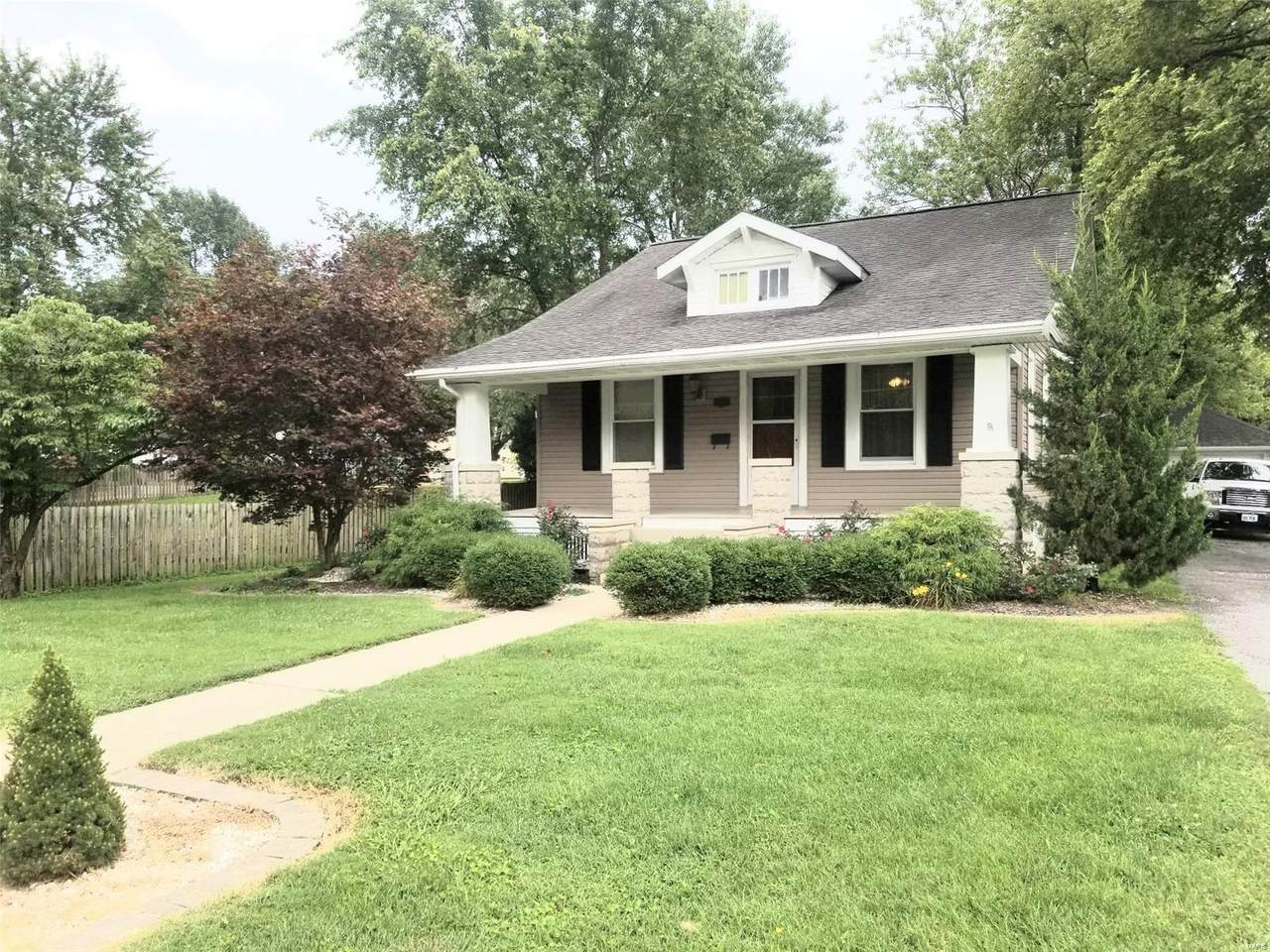 566 St Louis Street - Photo 1