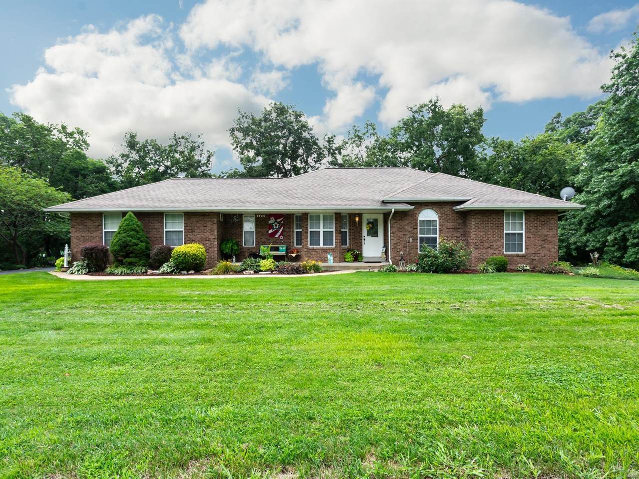 4745 Wilbert - Photo 1