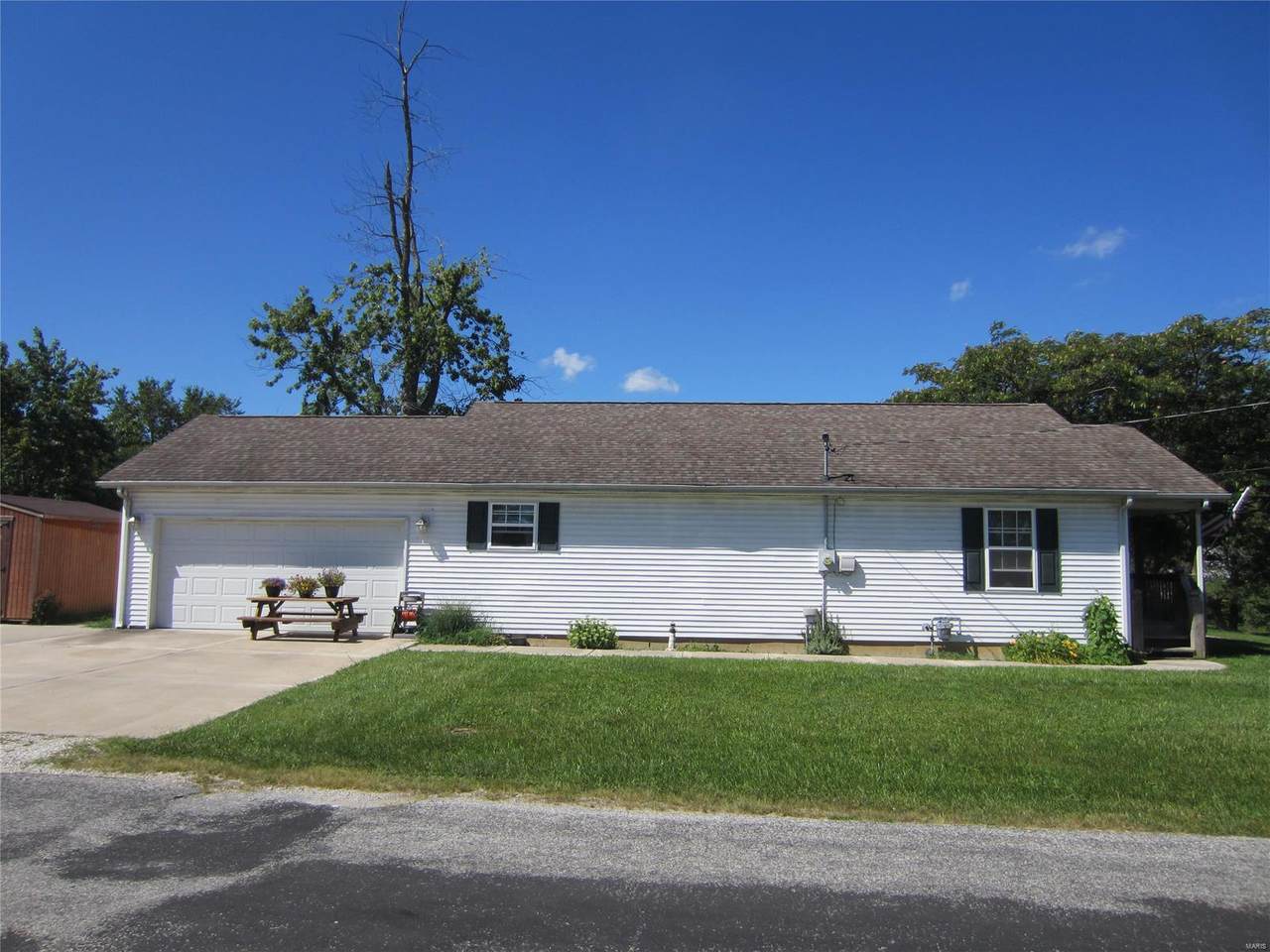 608 Carpenter Street - Photo 1