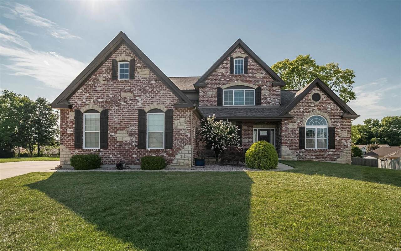 306 Emerald Estates Court - Photo 1