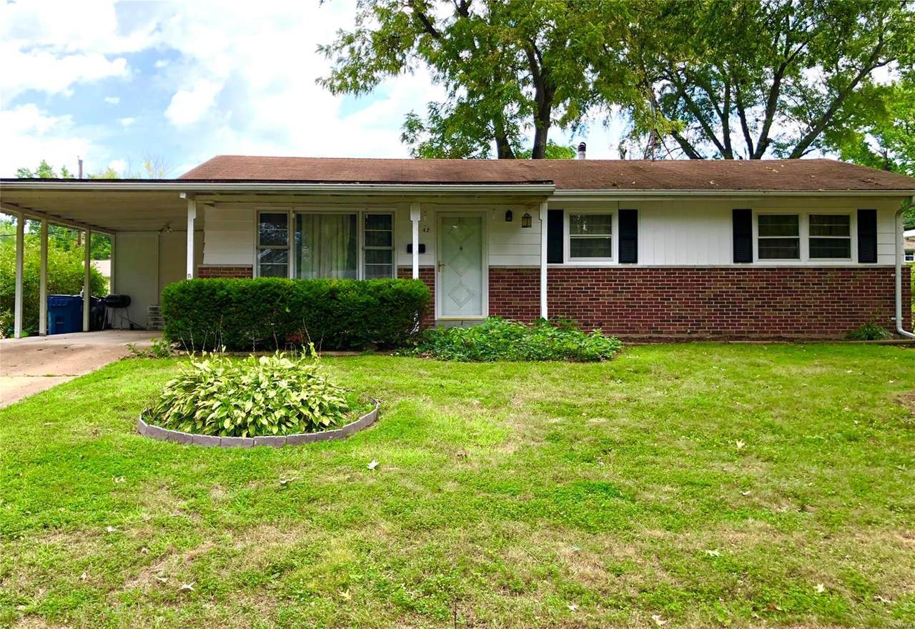 42 Wayside Drive - Photo 1