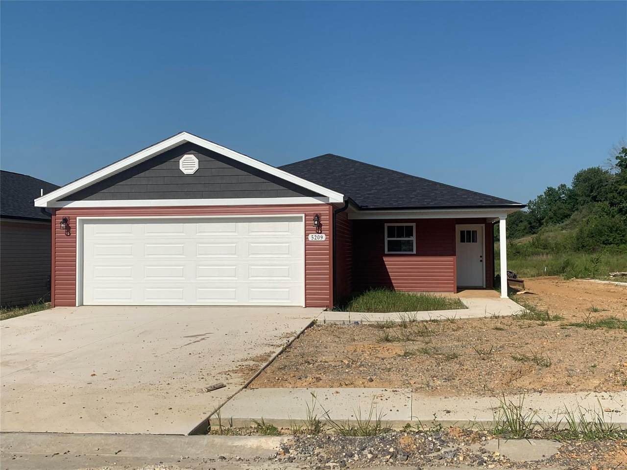 5209 Sandy Brae Lane - Photo 1