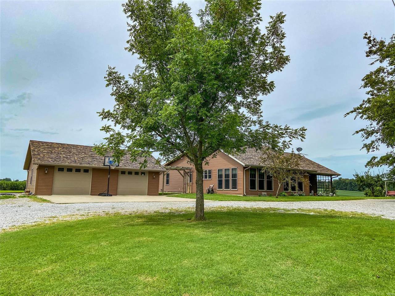 85 Langley - Photo 1