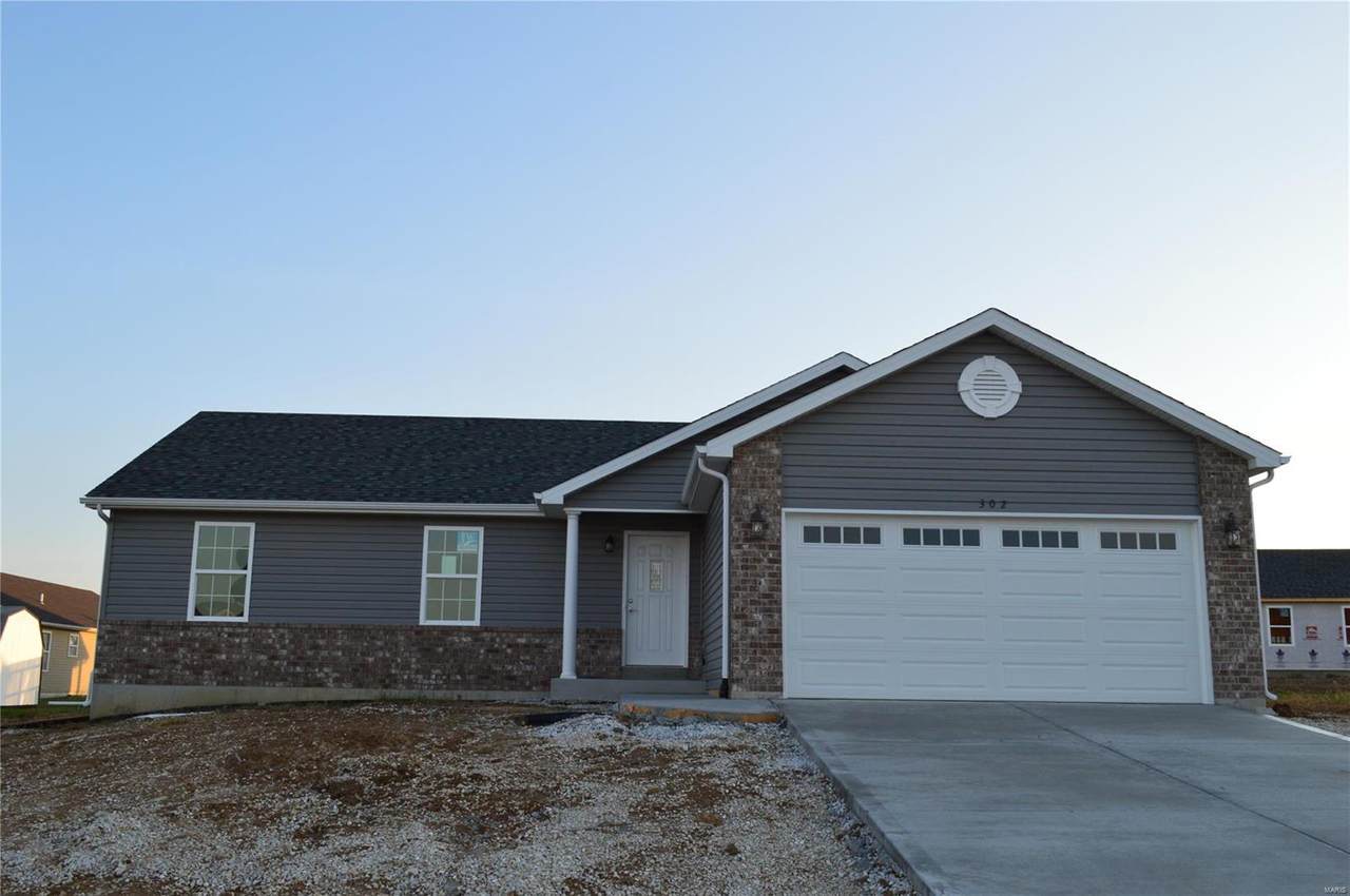 70 Village Circle Drive - Photo 1