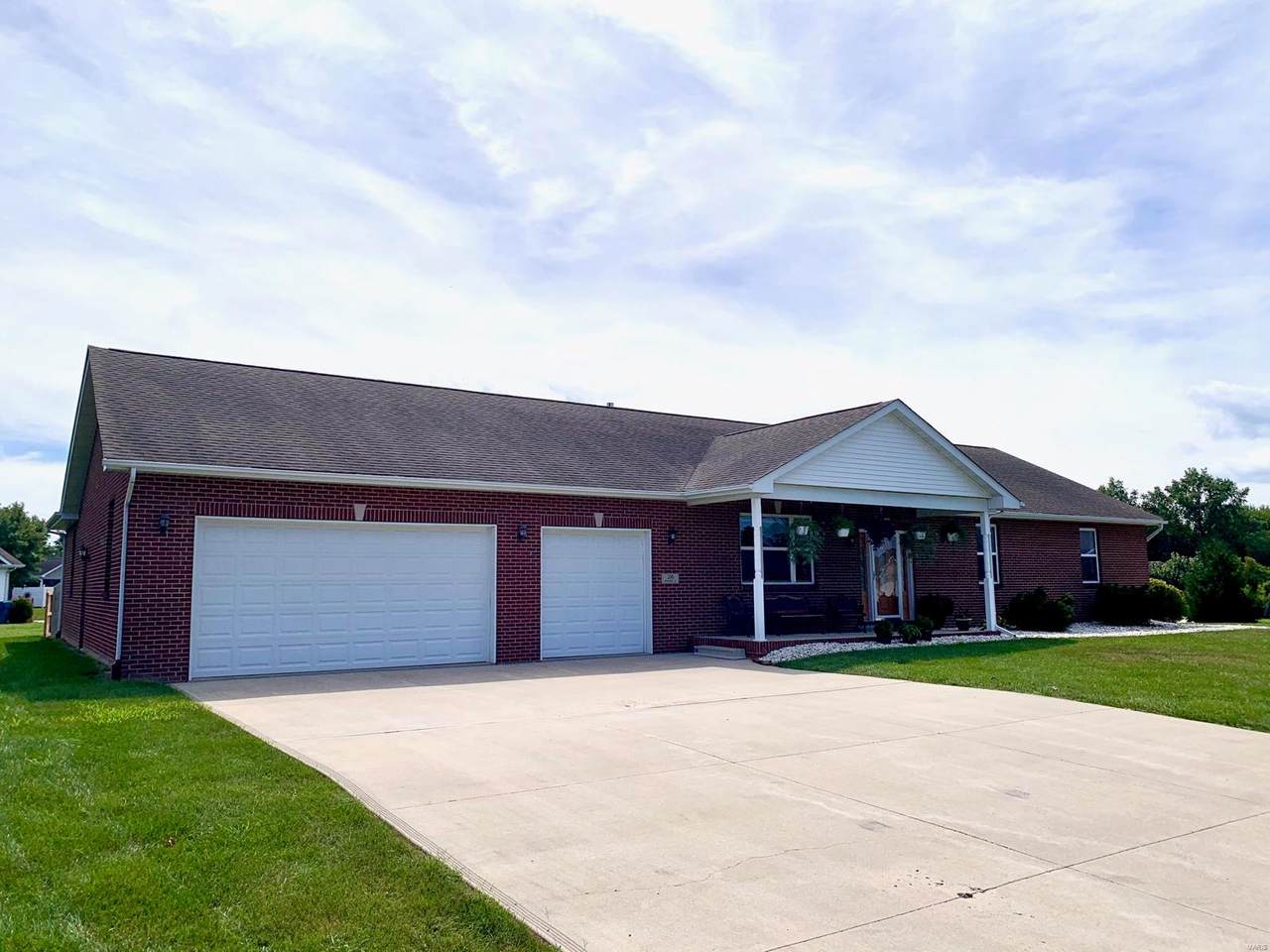 216 Walnut Street - Photo 1