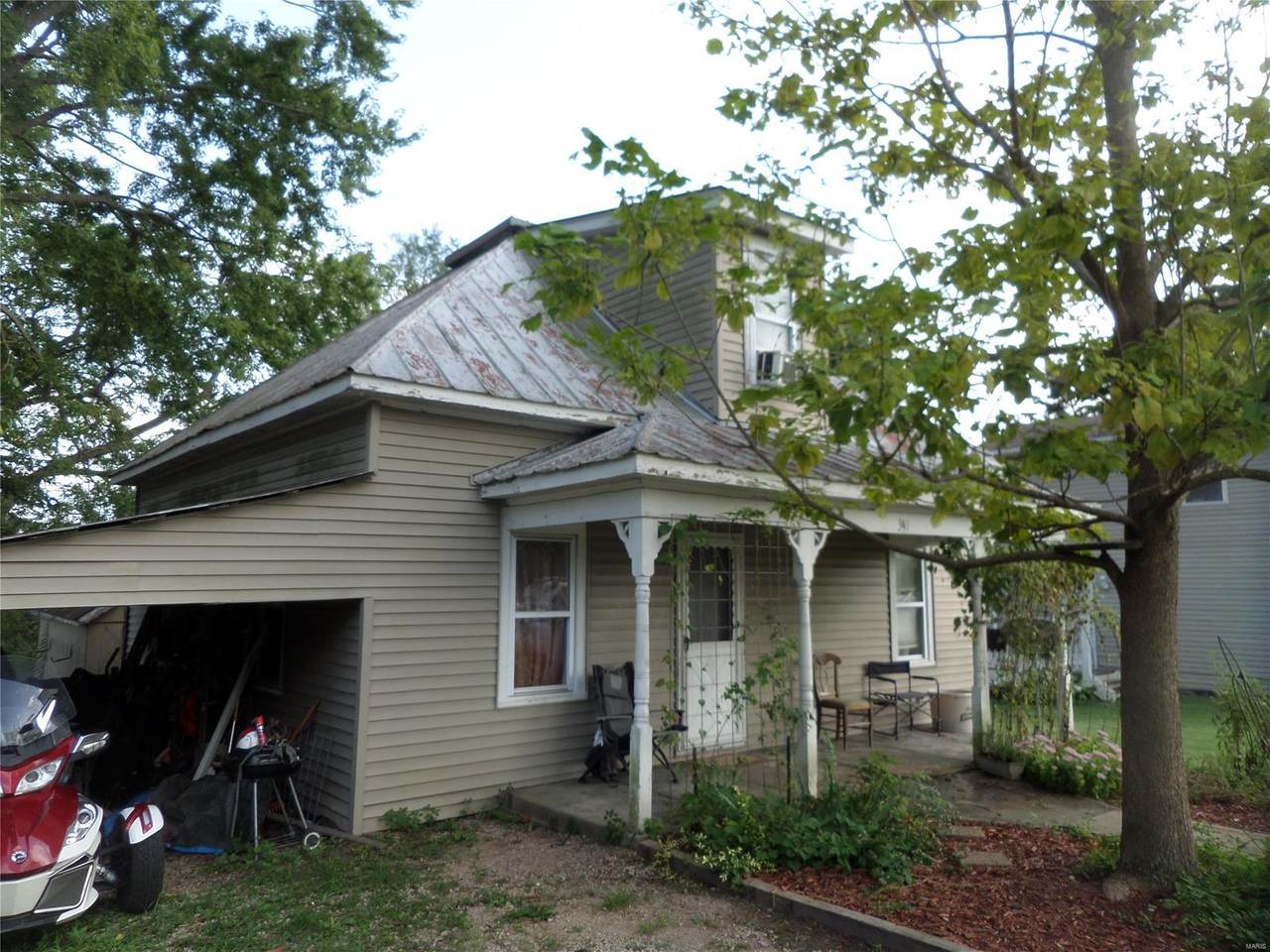 341 Spruce - Photo 1