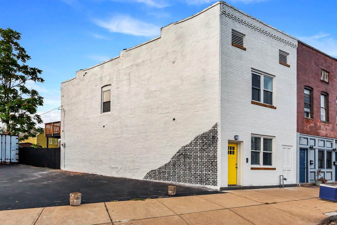 7725 Ivory Avenue - Photo 1