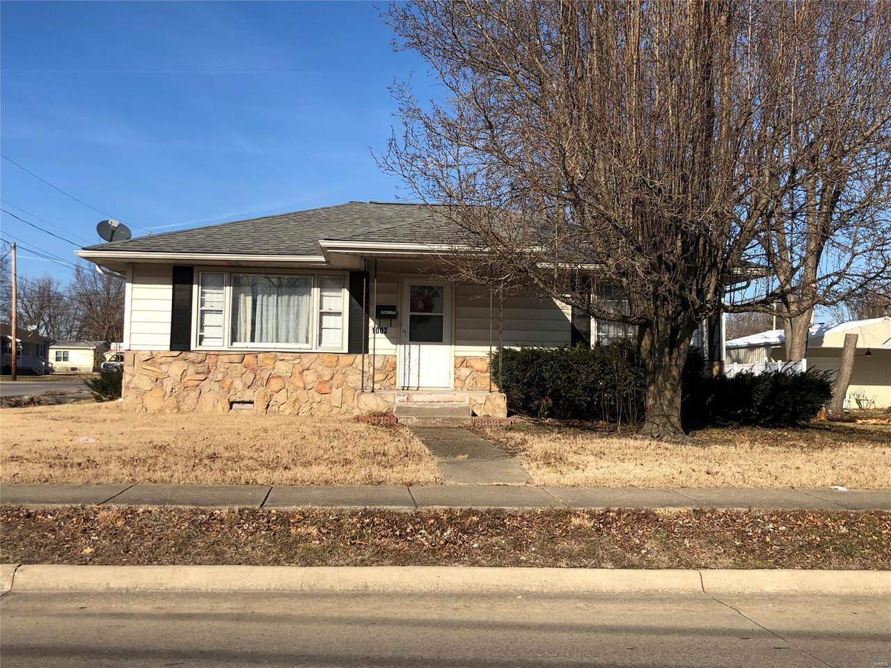 1002 Boulevard - Photo 1