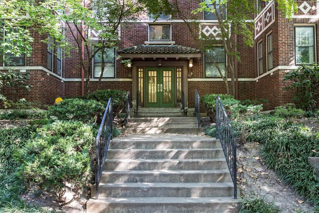 5367 Pershing Avenue - Photo 1