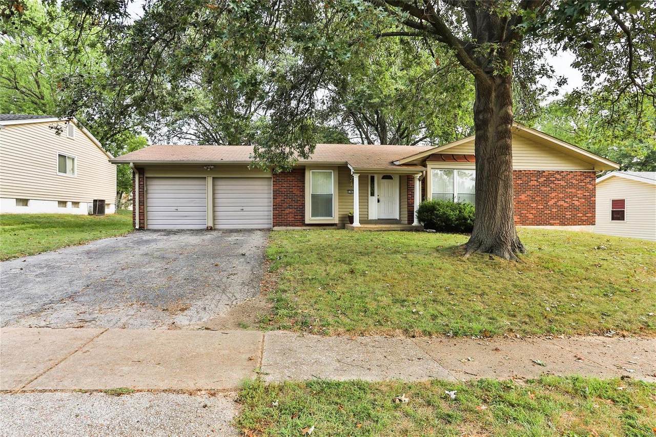 11843 Featherwood - Photo 1