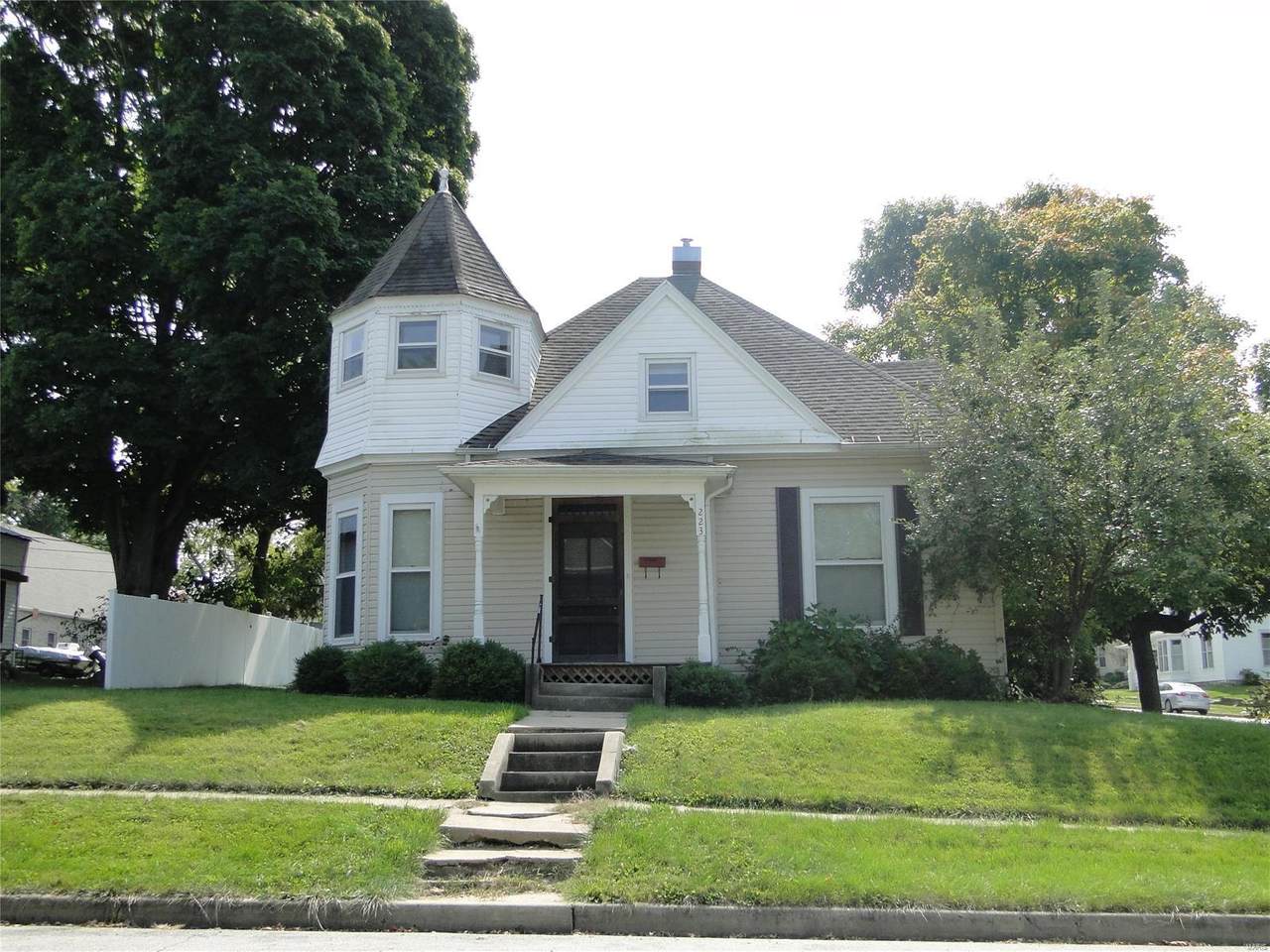 223 W. Olive St. - Photo 1