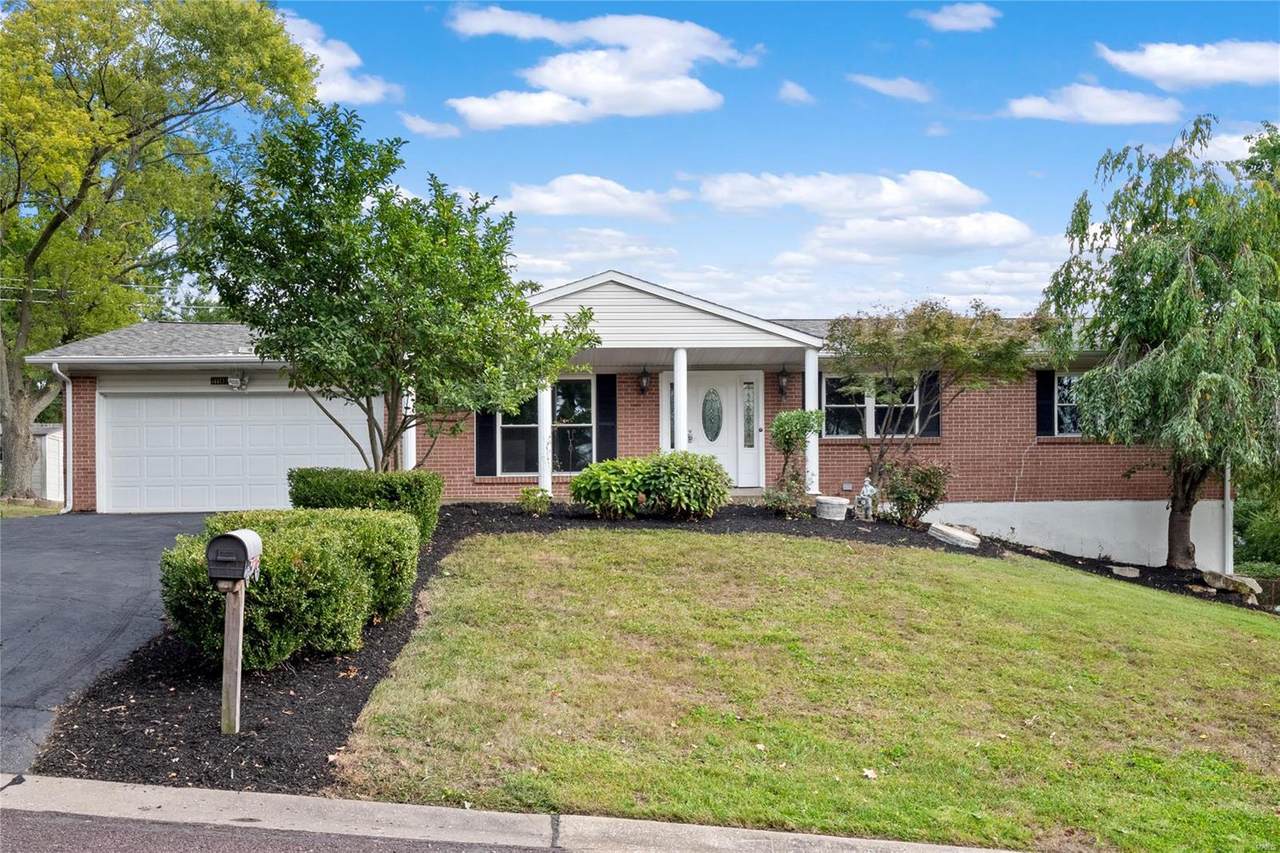 11148 De Malle Drive - Photo 1