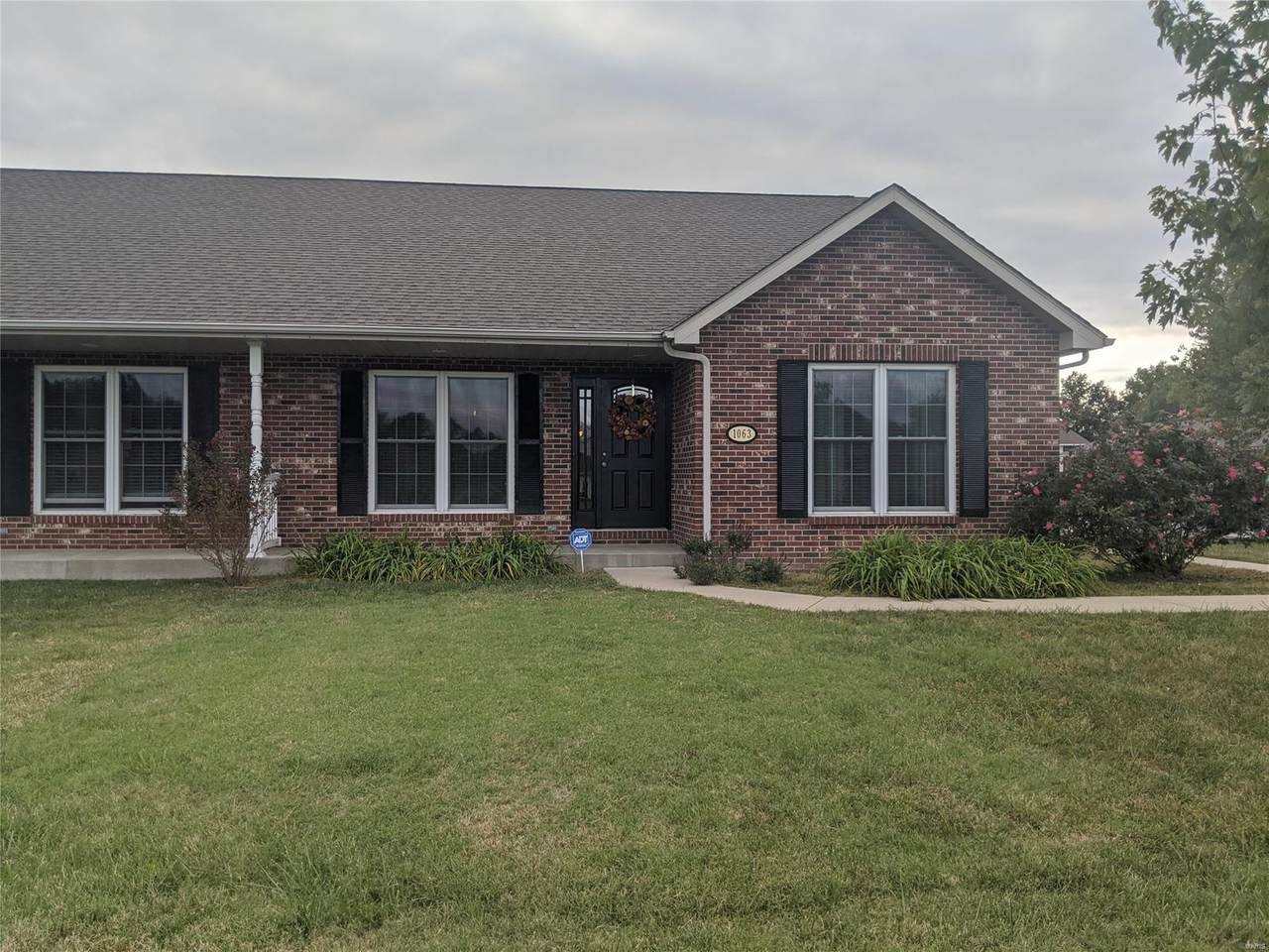 1063 Jefferson Street - Photo 1