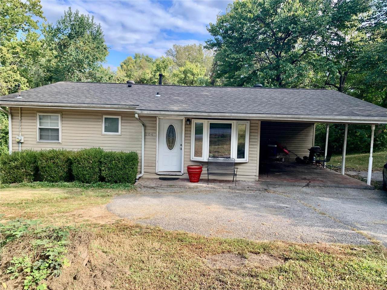 204 Bethesda Drive - Photo 1
