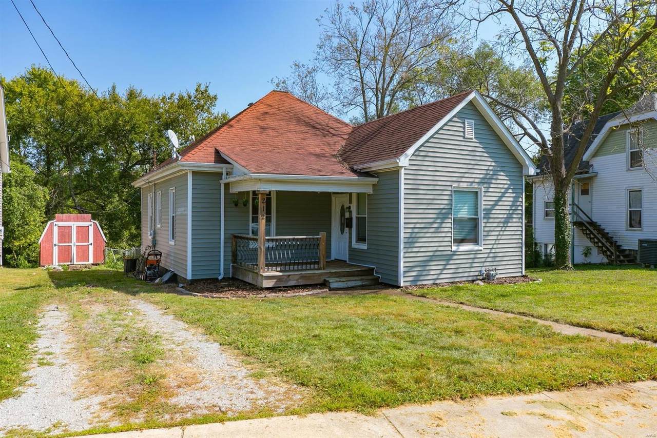 212 Central Avenue - Photo 1
