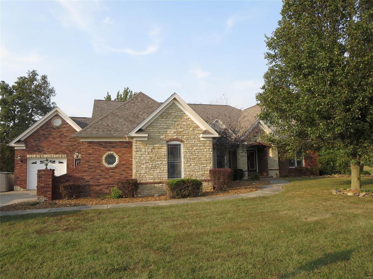 1500 Ridgeview Drive - Photo 1