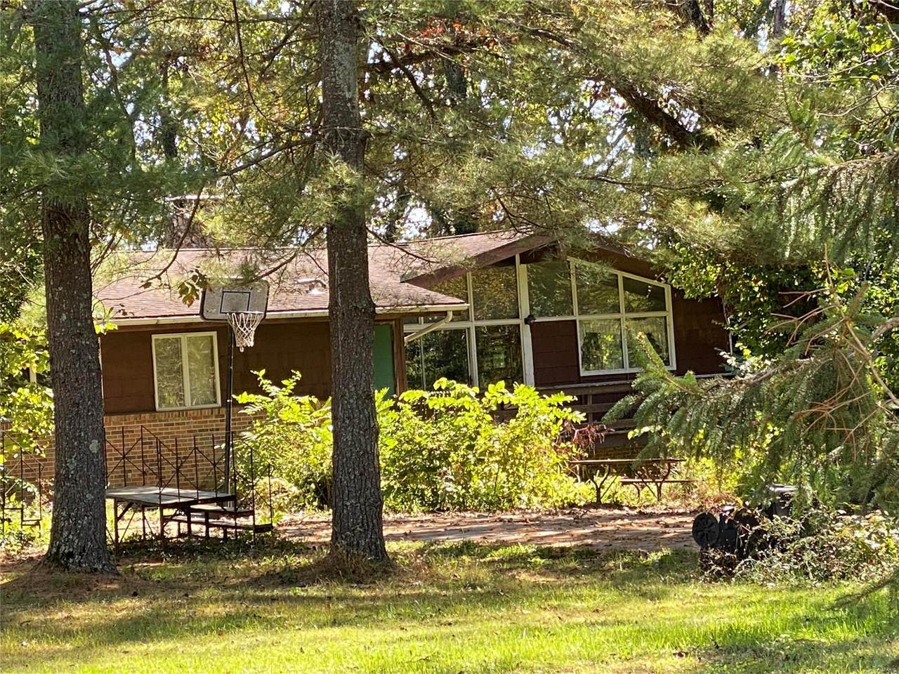 124 Westwood Circle - Photo 1