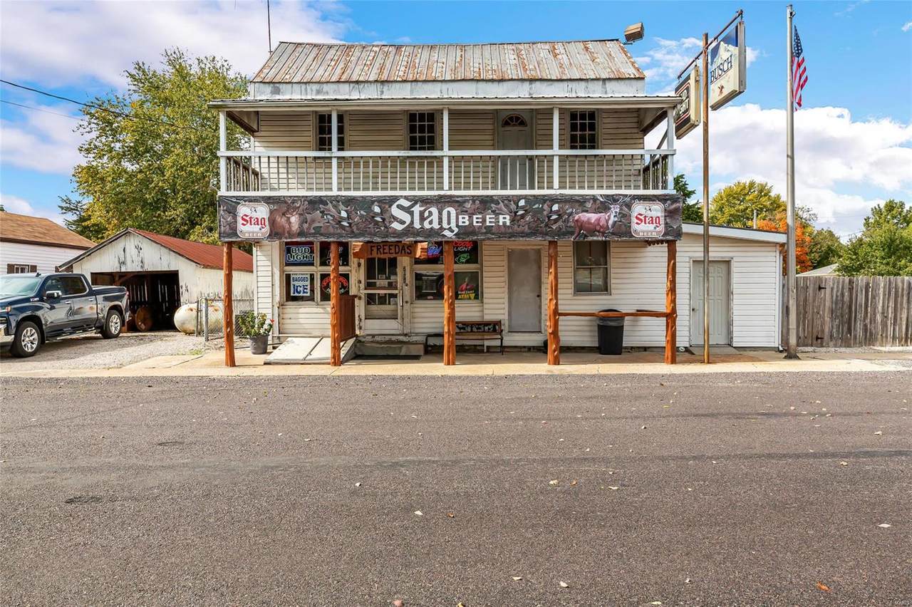 2071 Main - Photo 1