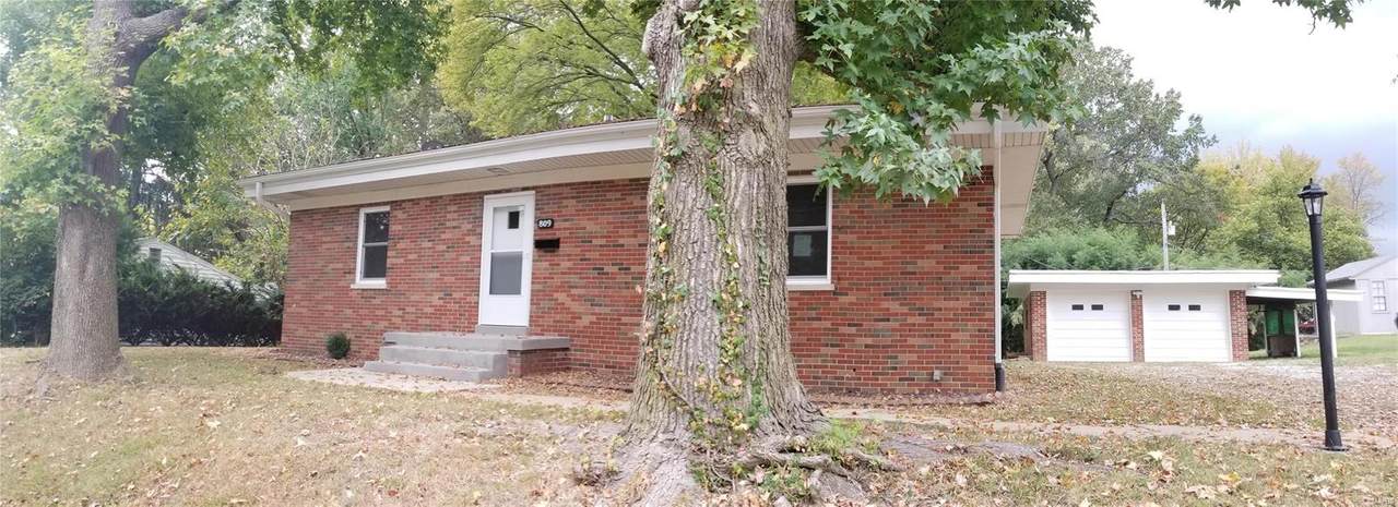 809 17th Street - Photo 1