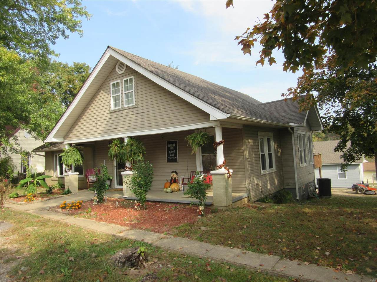 311 W. Richardson - Photo 1