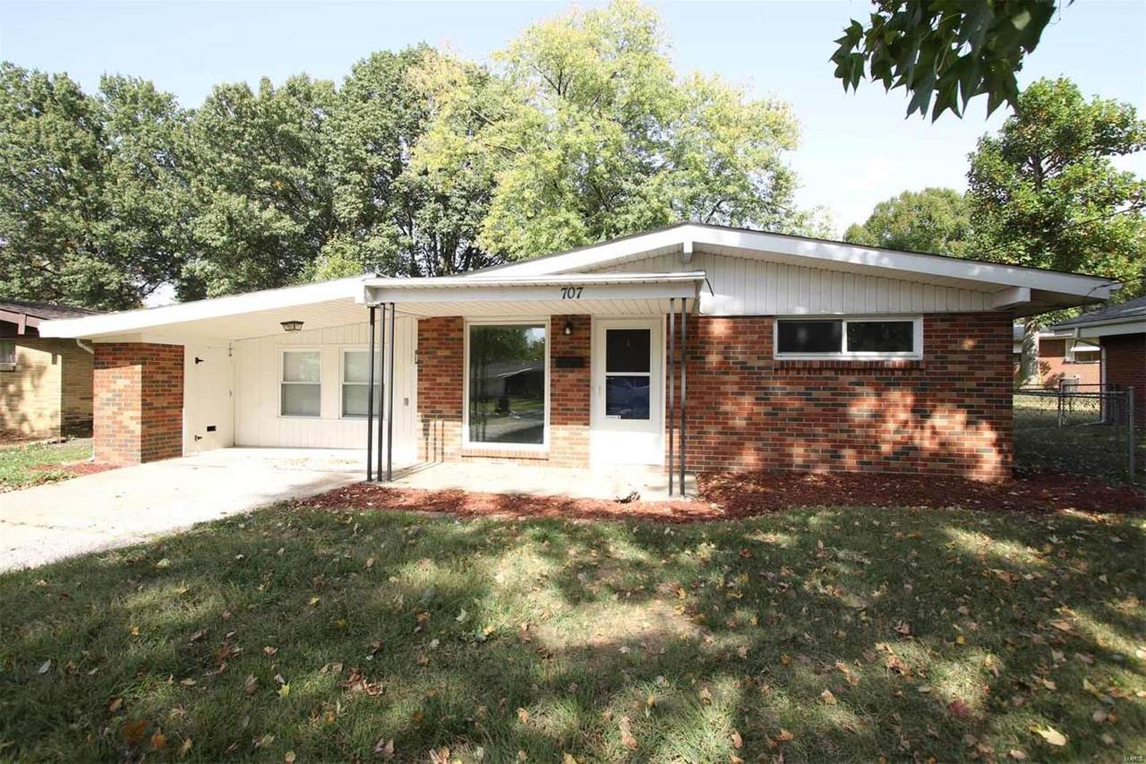 707 Valley Drive - Photo 1