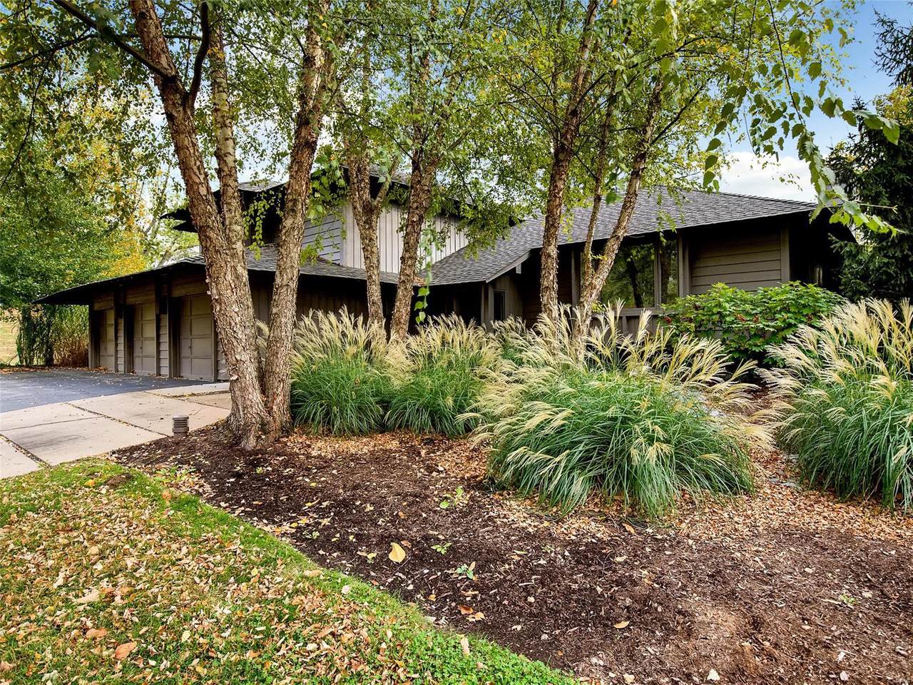 14024 Conway Road - Photo 1