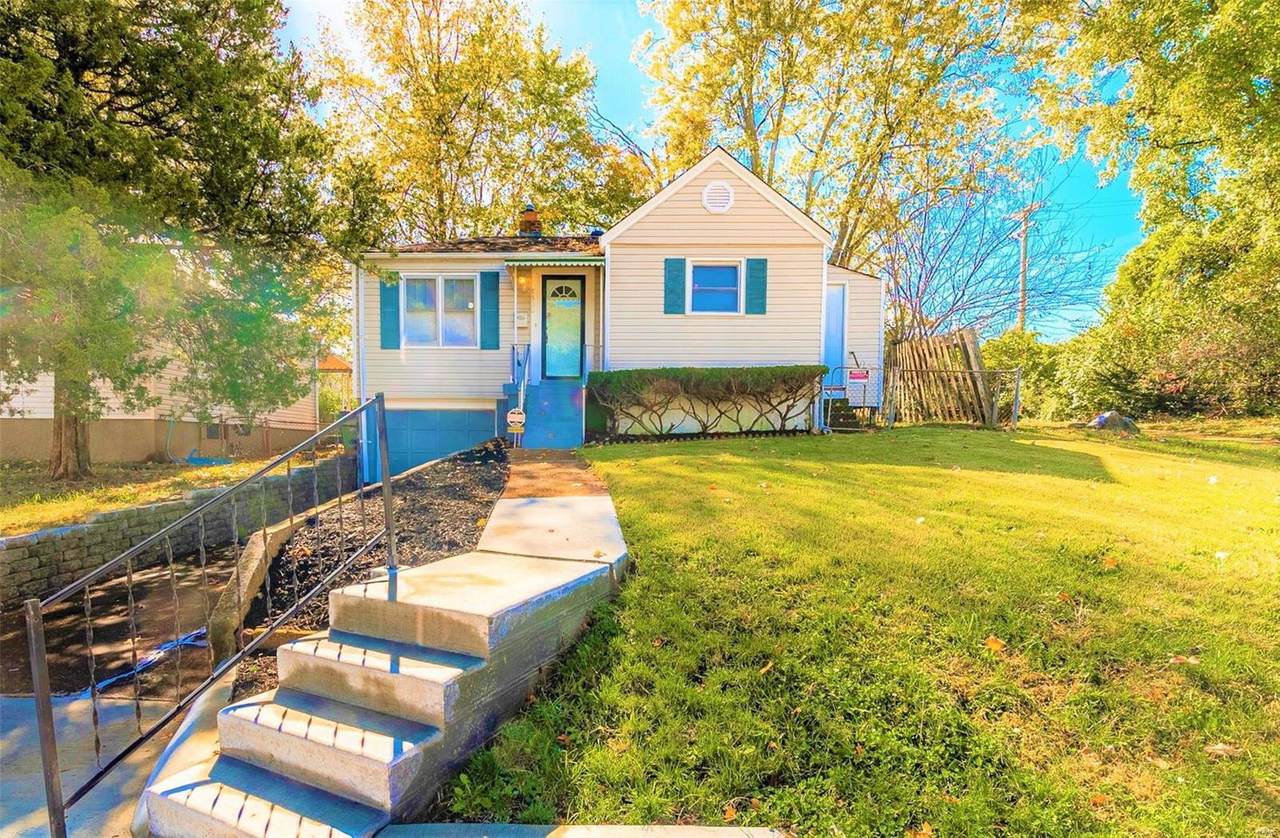 7540 Eunice Avenue - Photo 1