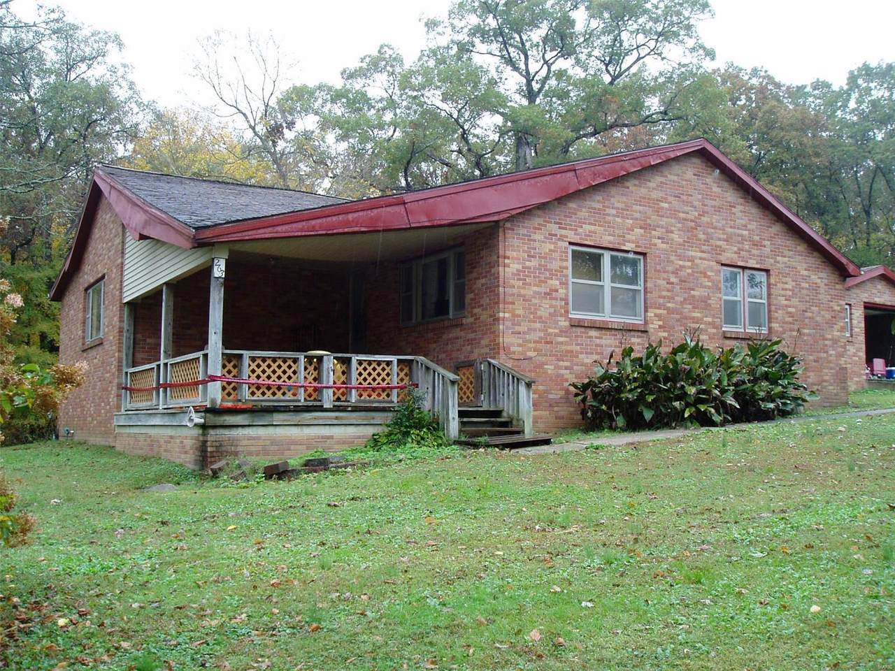 263 W. Schumacher Ave - Photo 1