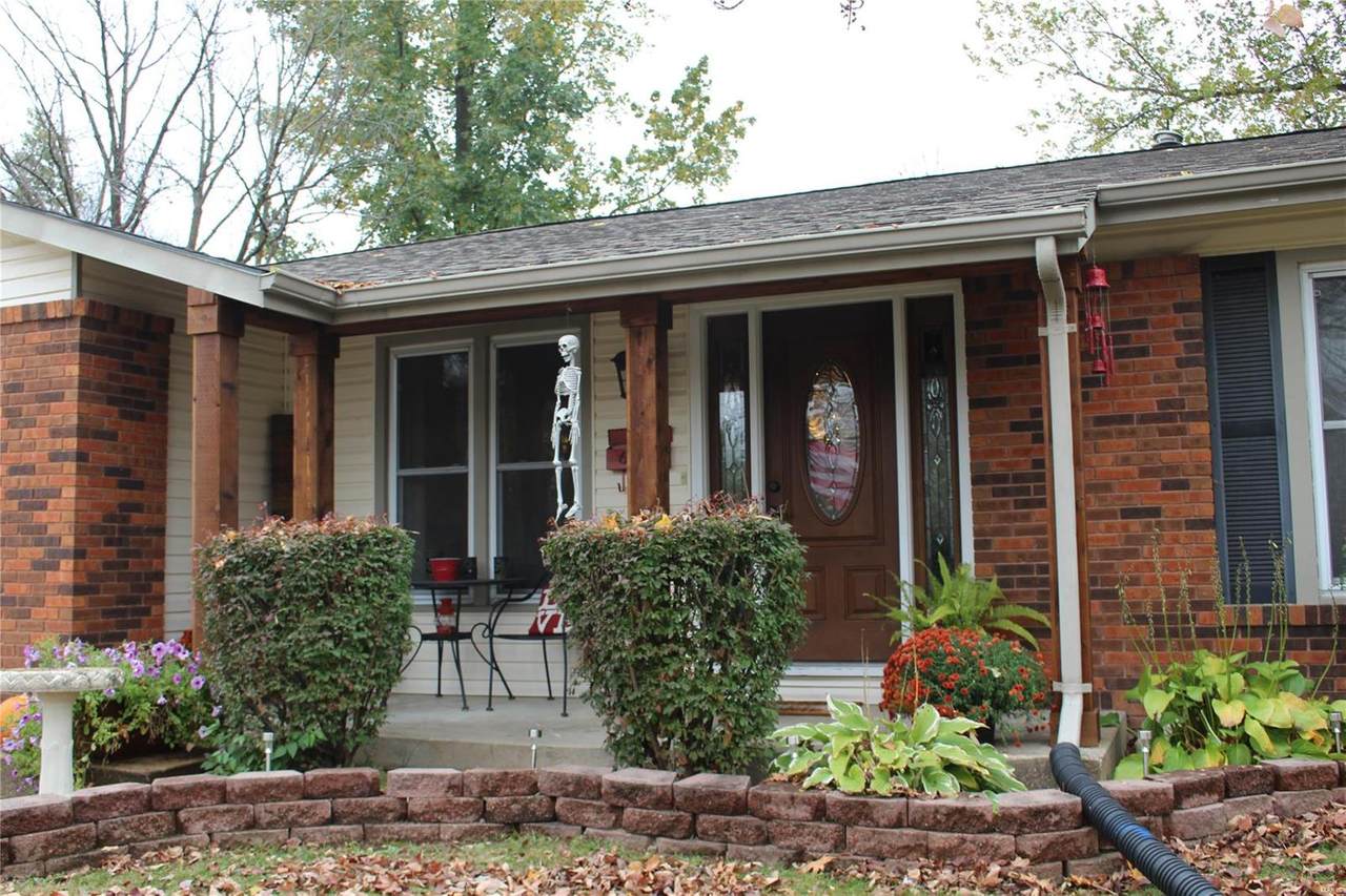 625 Cynthia Lane - Photo 1