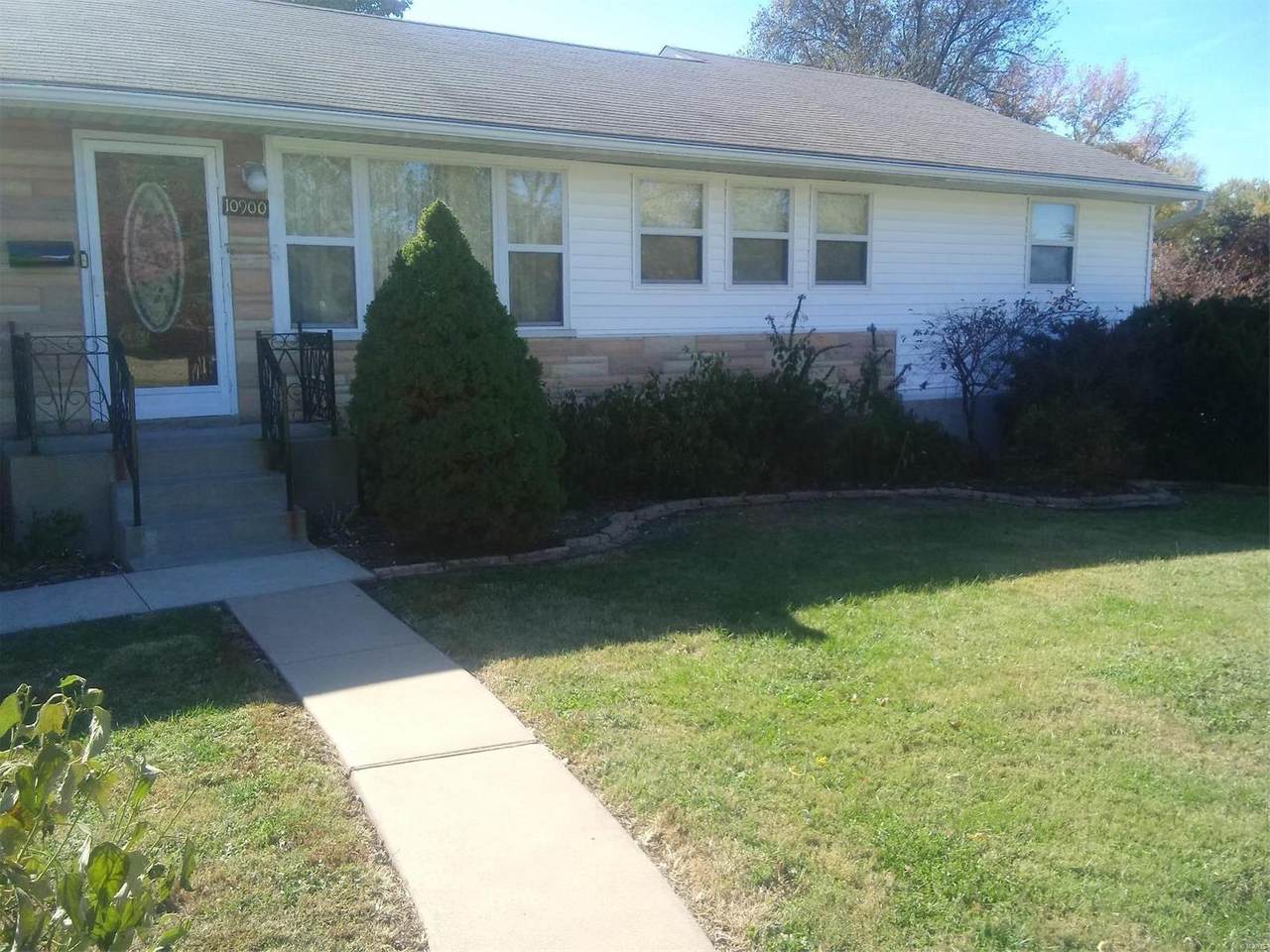 10900 Saint Francis - Photo 1