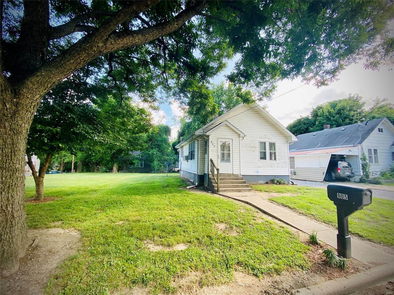 905 Hickory Street - Photo 1