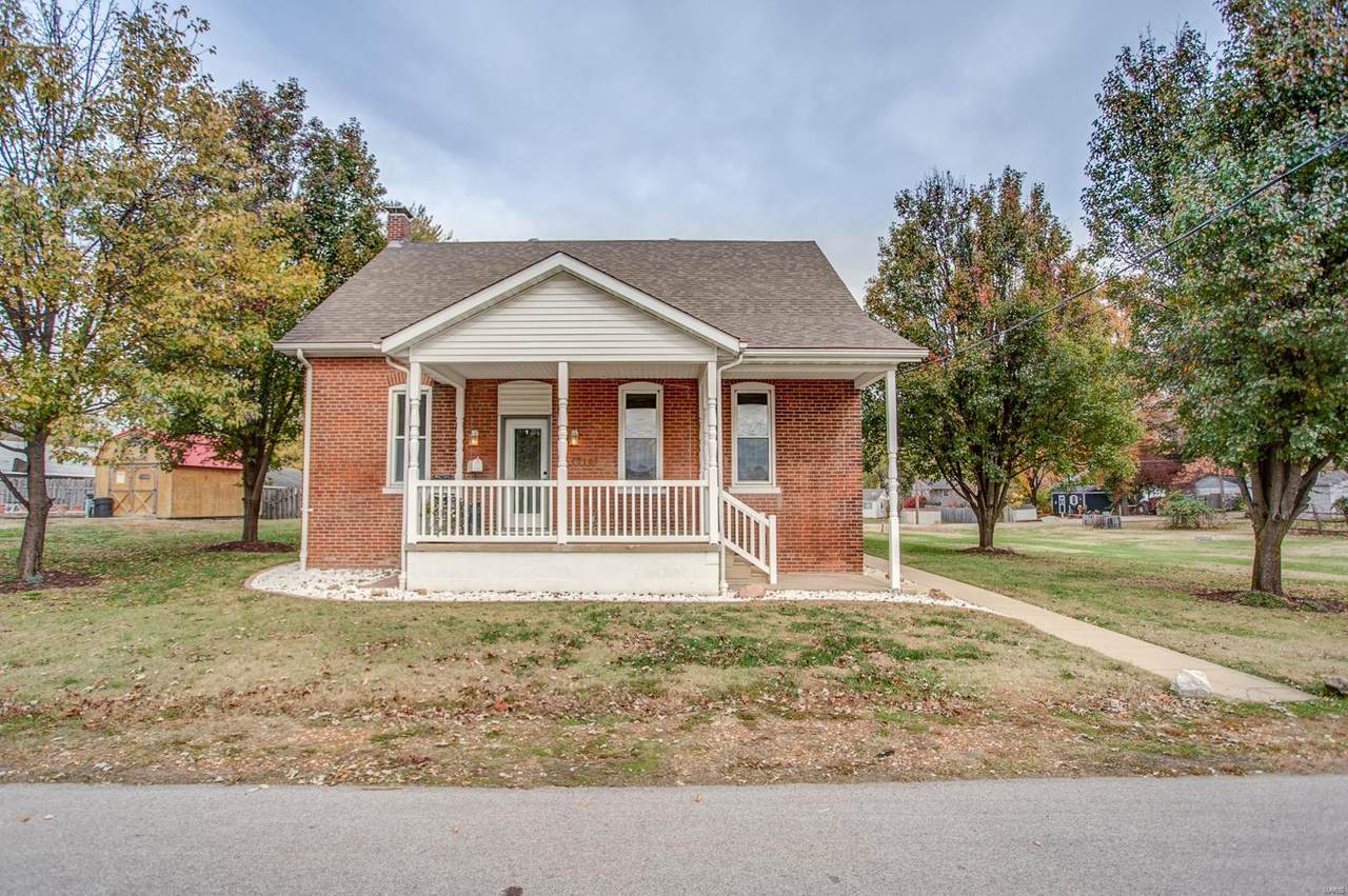 516 Washington Street - Photo 1