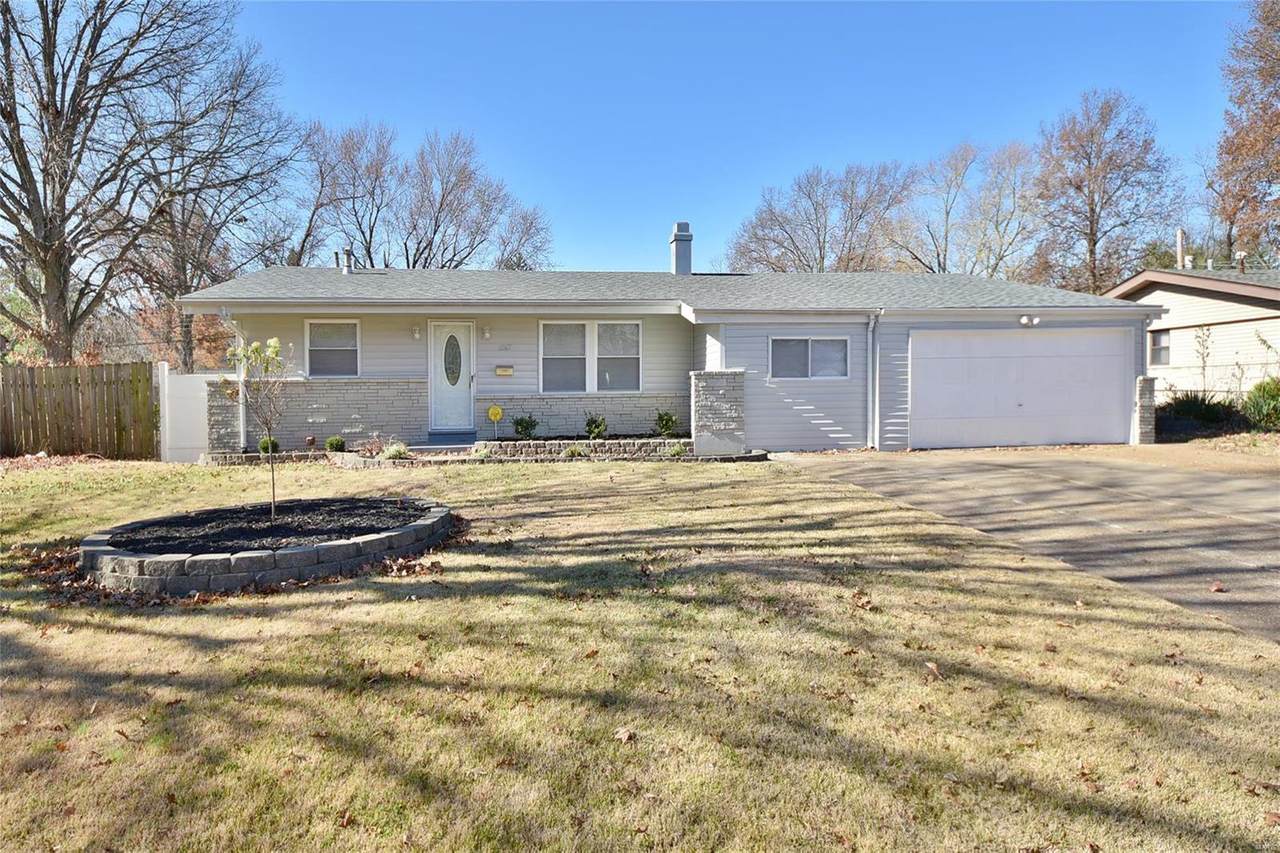 11167 Pritchard Drive - Photo 1