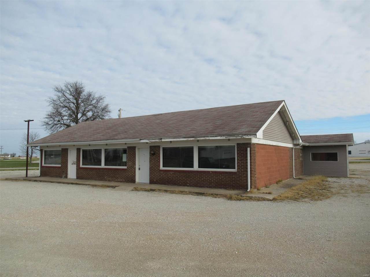 960 Sturgeon Street - Photo 1