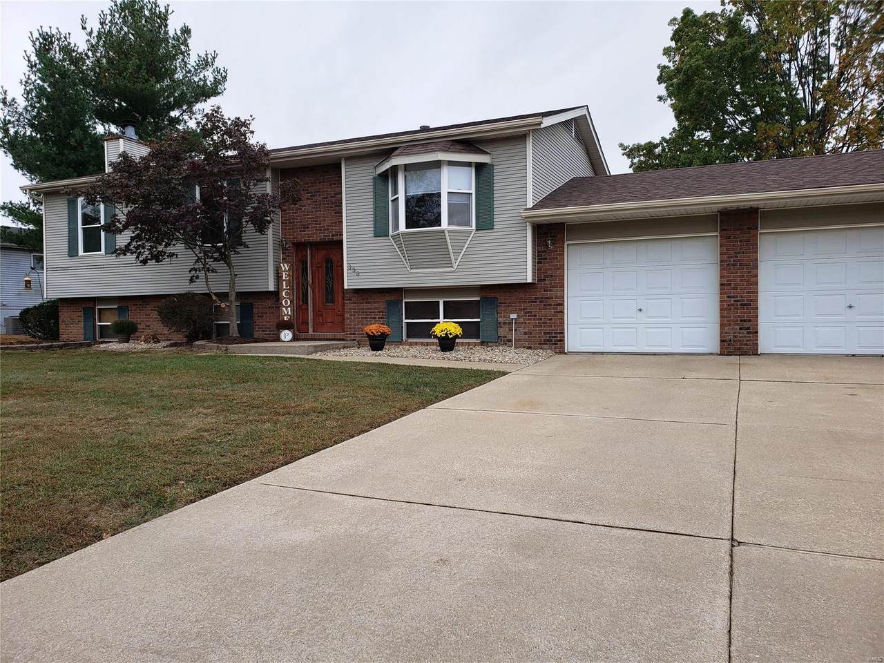 335 Saint Rose Drive - Photo 1