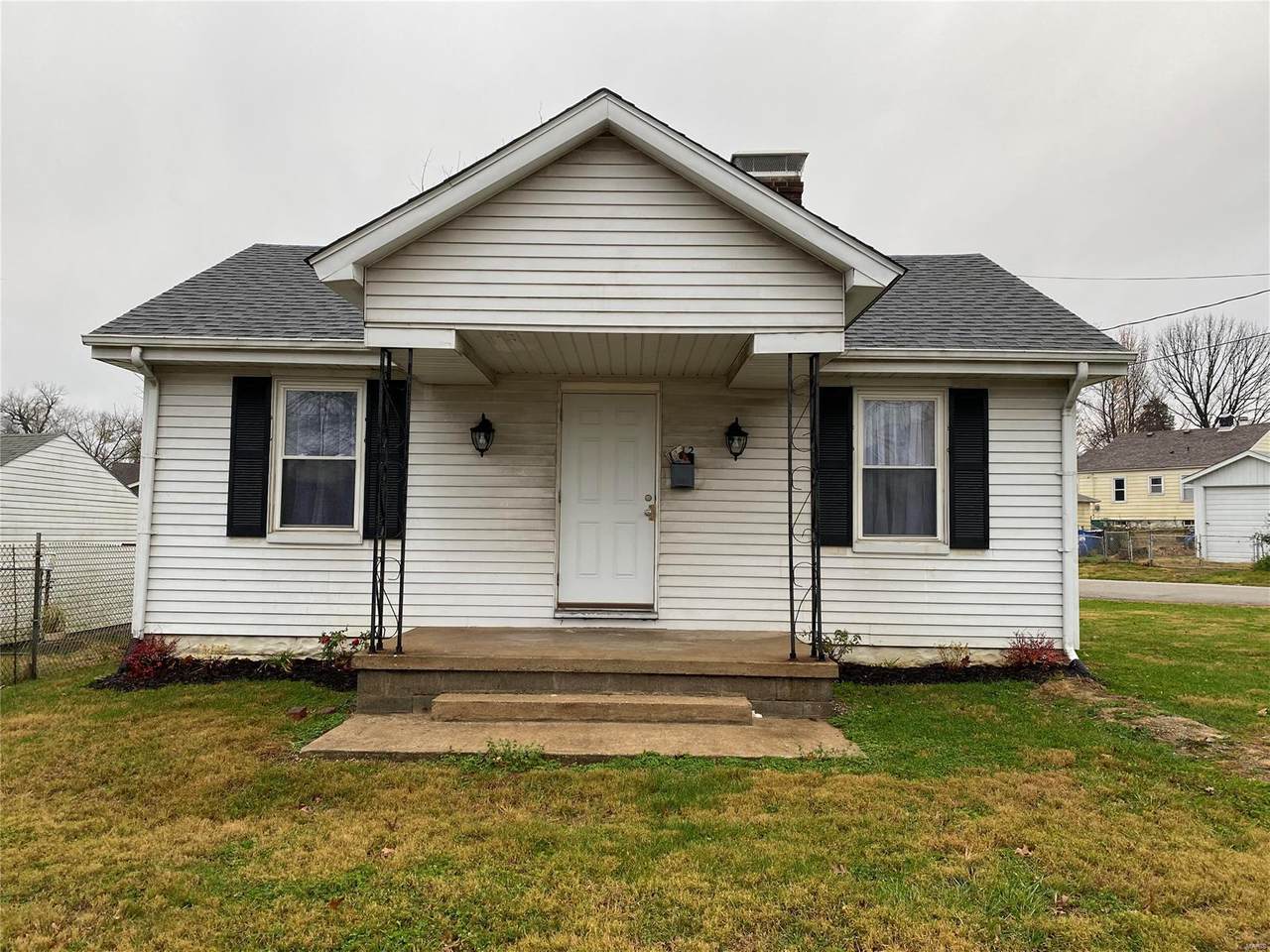 812 Milton Road - Photo 1