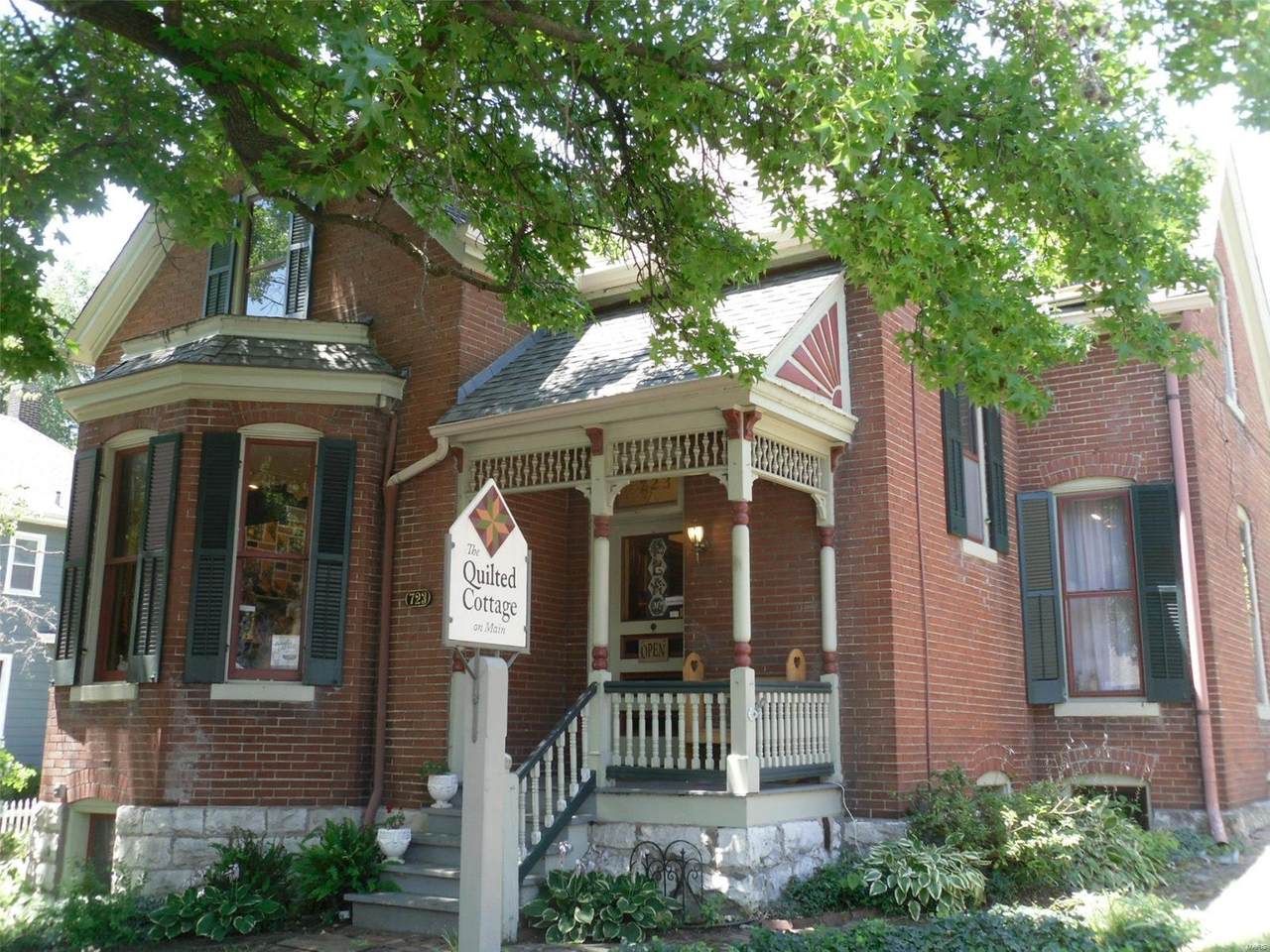 723 Main Street - Photo 1