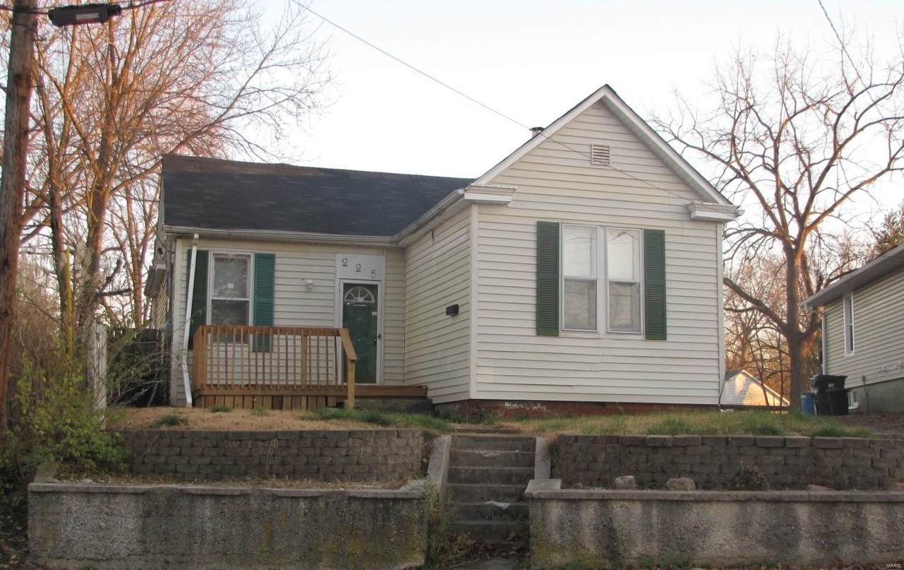 226 11th Street - Photo 1