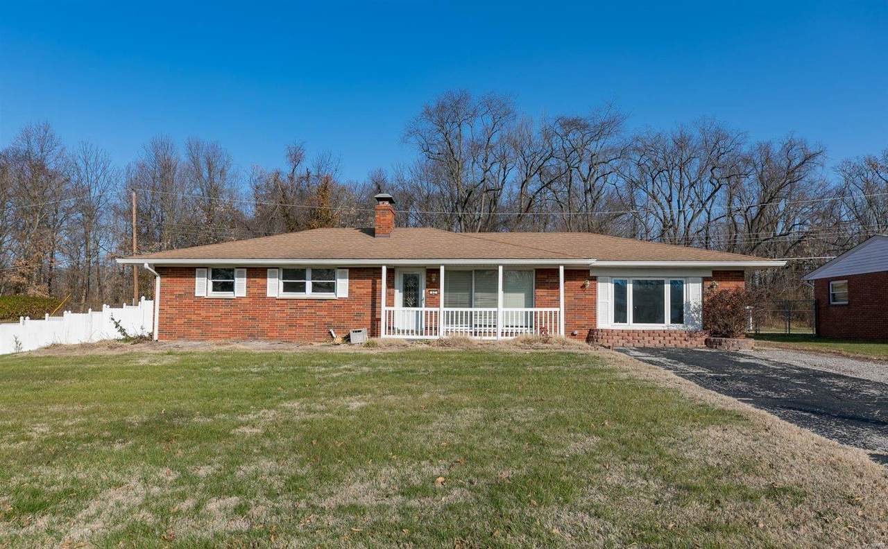 62 Dianne Drive - Photo 1