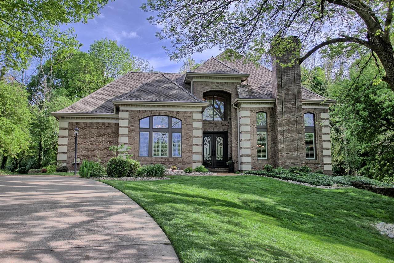 32 Country Club Drive - Photo 1