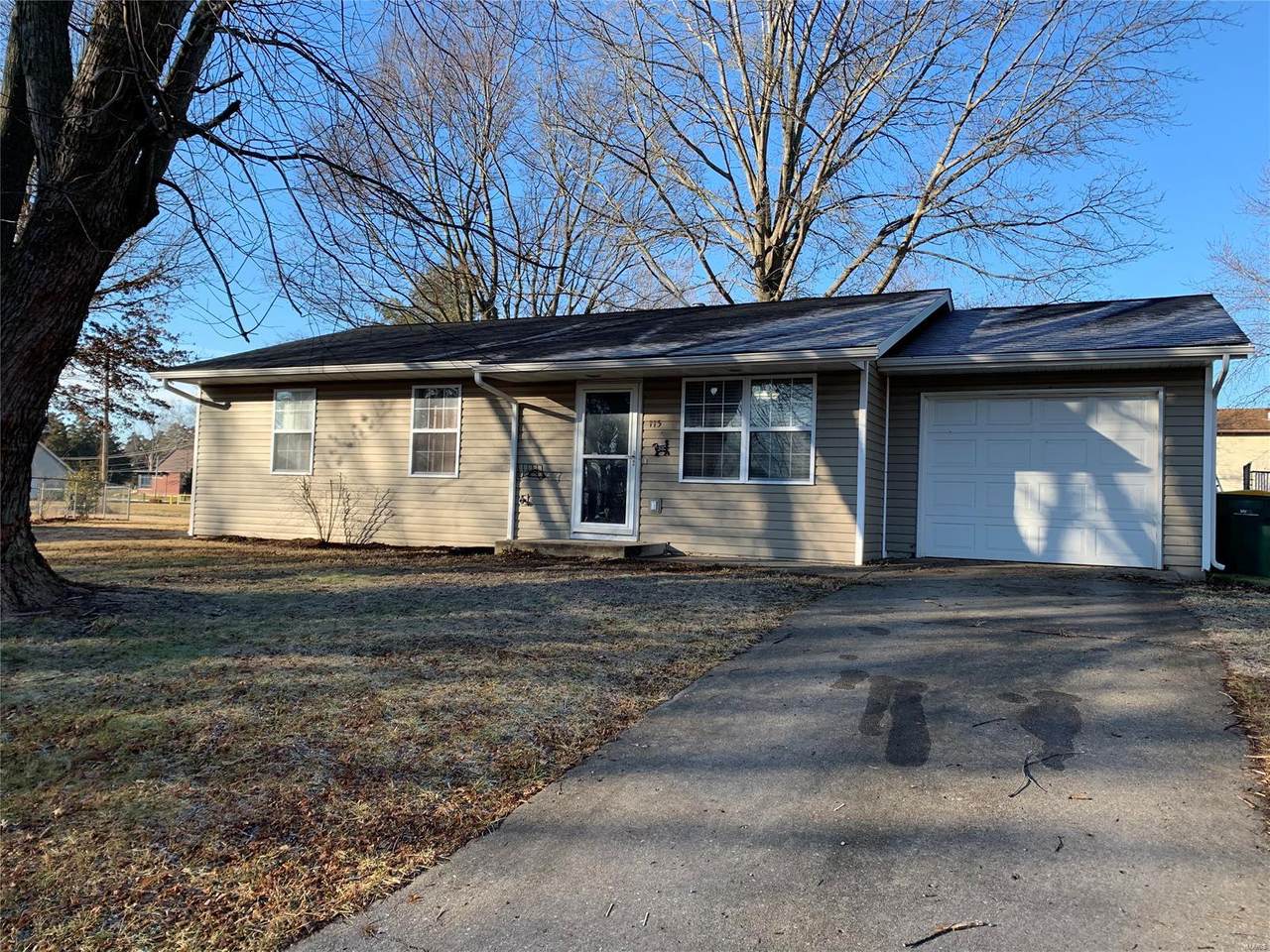 115 Concord Circle - Photo 1