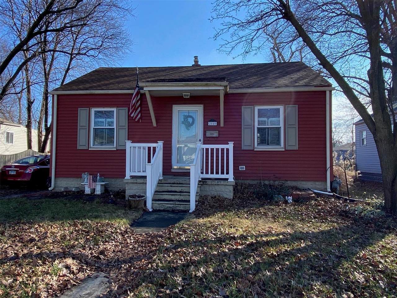 2540 Center Street - Photo 1