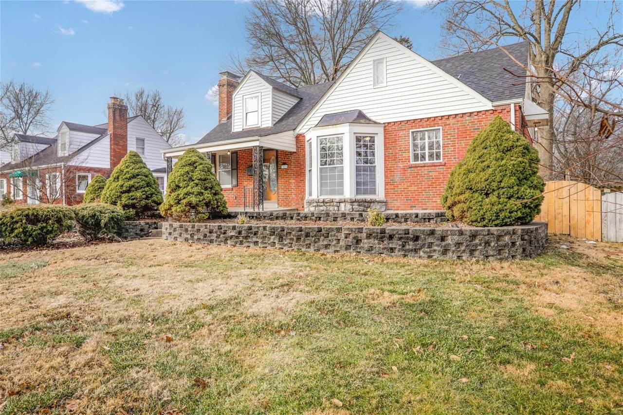 1425 Elm Avenue - Photo 1