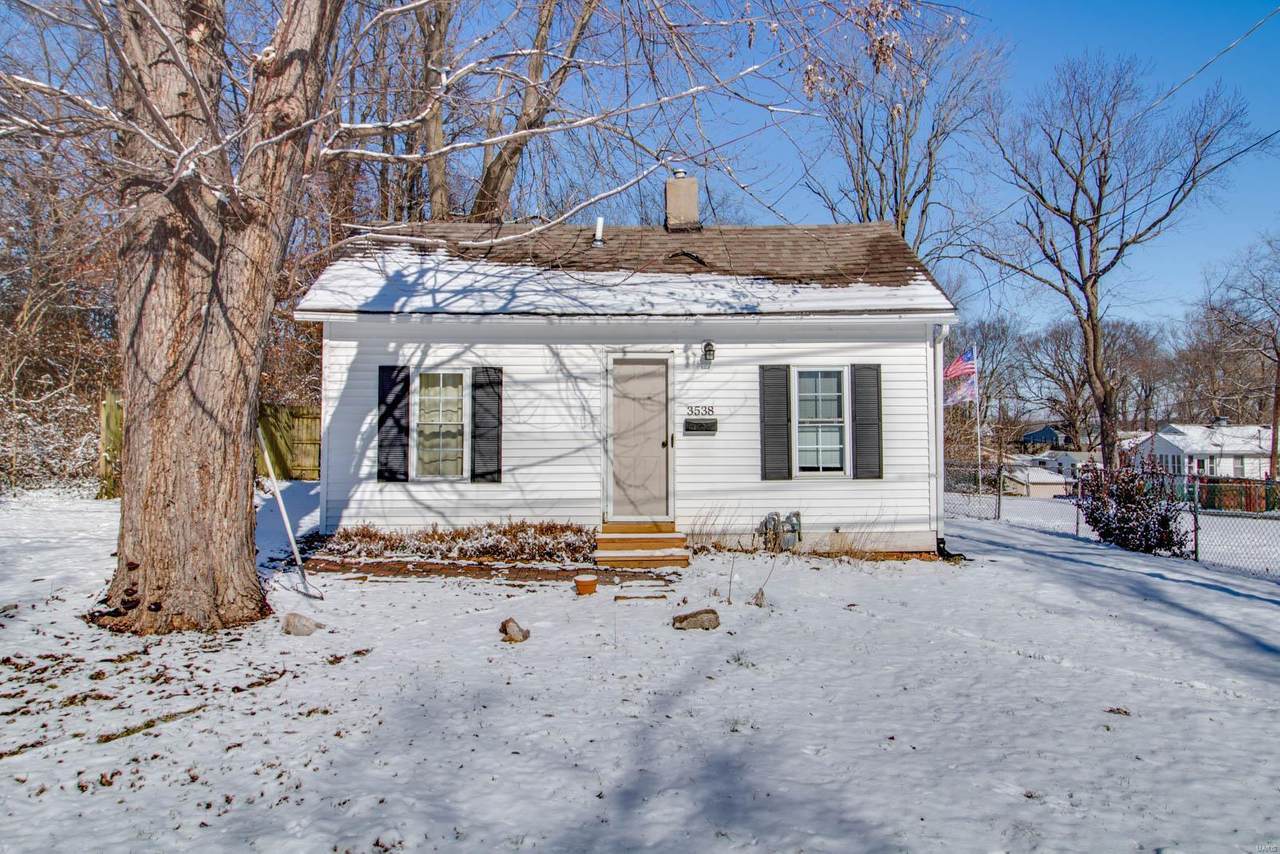 3538 Thomas Avenue - Photo 1