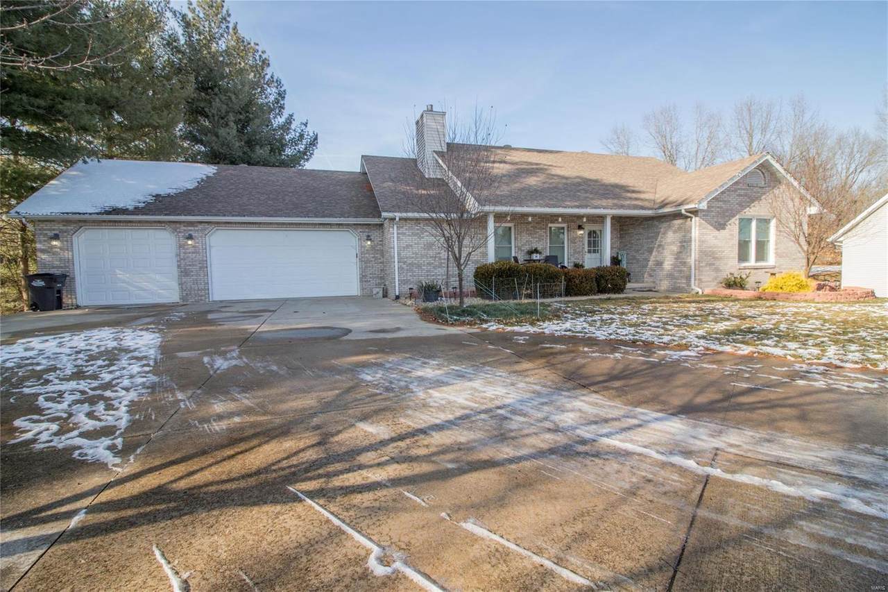 7509 Pinnacle Drive - Photo 1